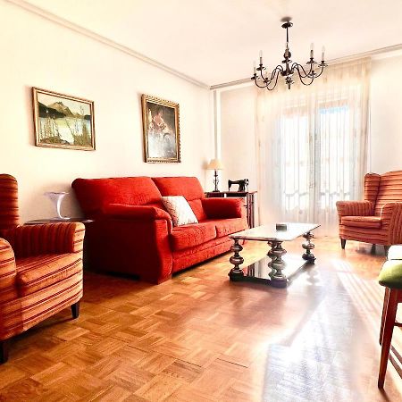 Housing Leon Santa Marina Apartment Exterior photo